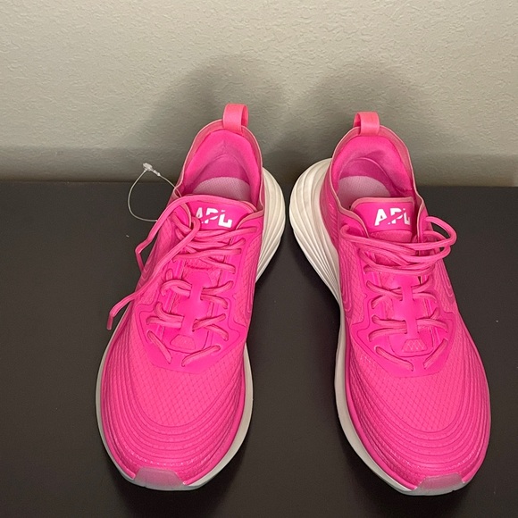 NWOB APL Streamline Sneakers Size 7 - Picture 5 of 10